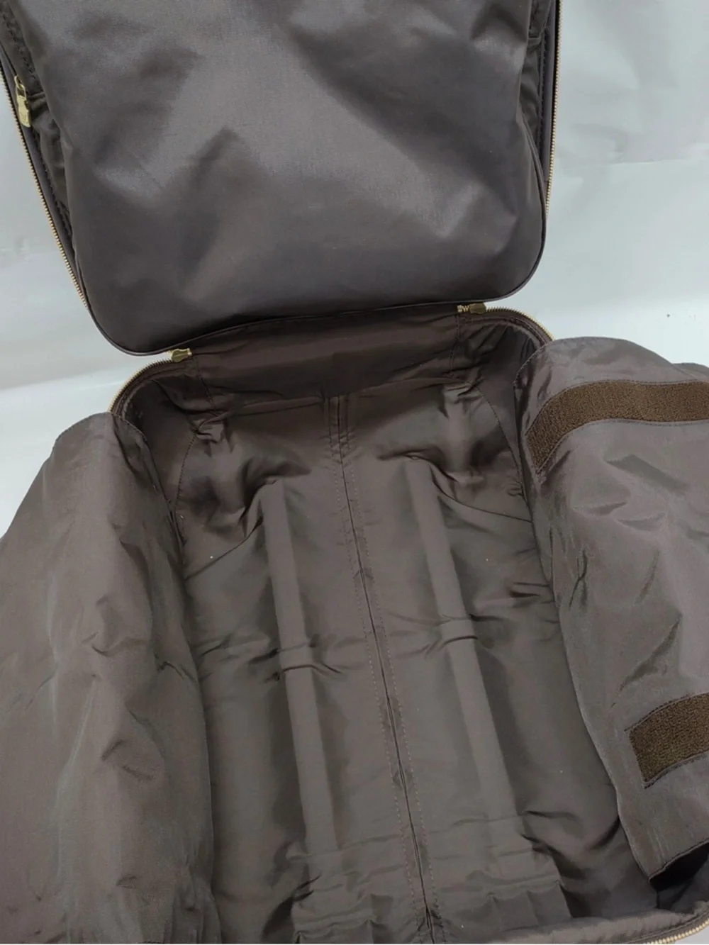 Louis Vuitton Damier Ebene Luggage 45-Classic Travel Essential β¨ - Picture 10 of 11
